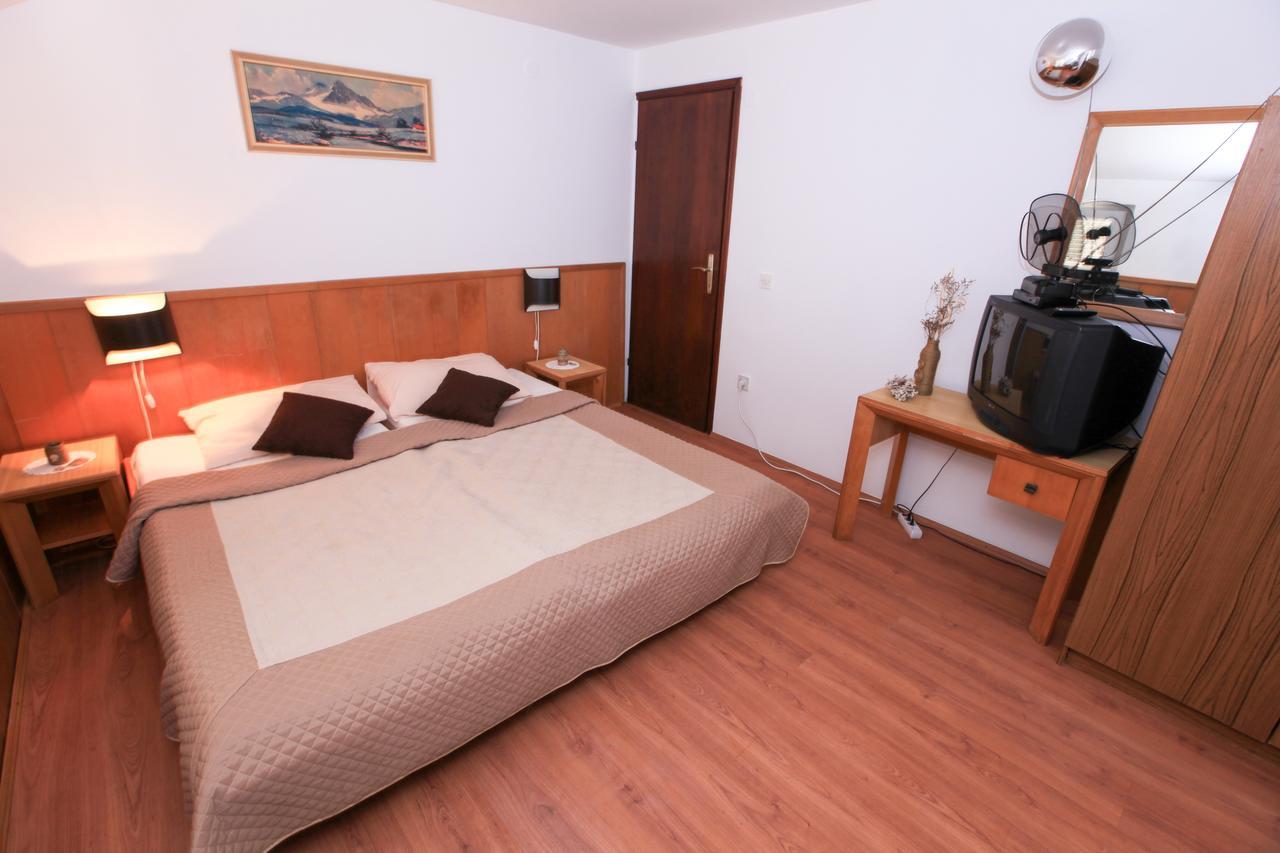 Ferienwohnung Robinson Dora Putniković Exterior foto